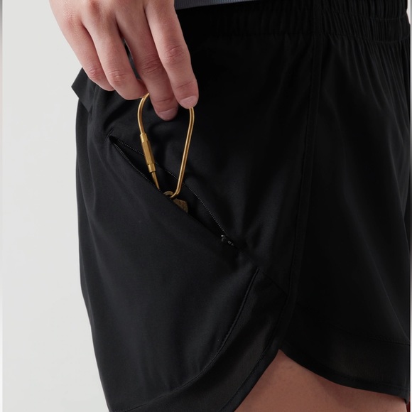 Athleta Mesh Racer Run Short 4" - Picture 3 of 8